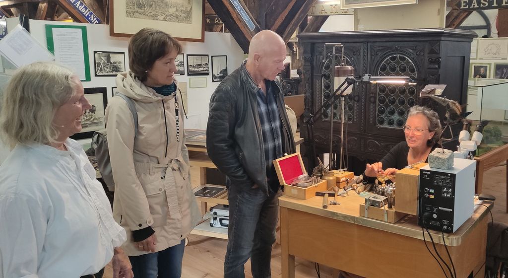 Restauration von Schmuck